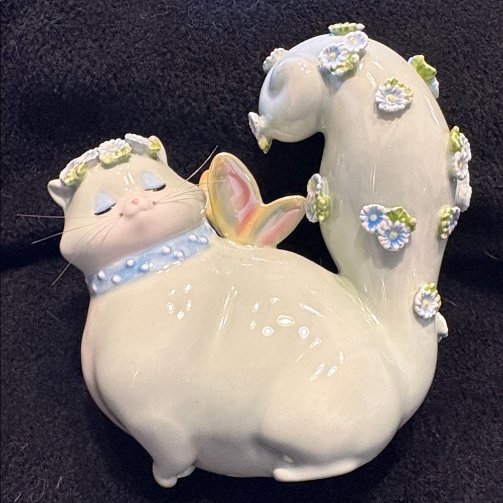 PIXIECATS Westland Giftware “FLORA” Whimsical Cat Figurine